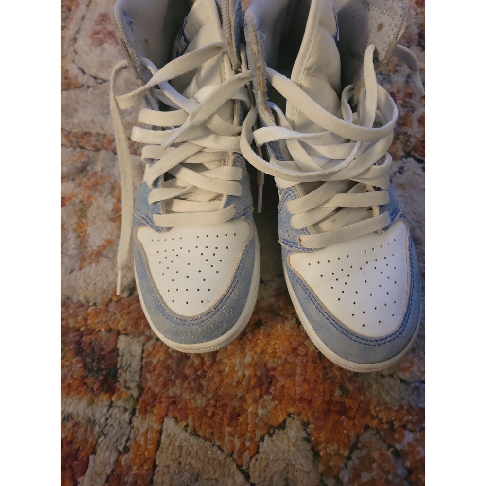 Nike Air Jordan 1 Shoes Youth Size 4Y Hyper Royal Retro High OG 575441-402